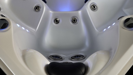 Гидромассажный СПА бассейн Joyee SPA London-L