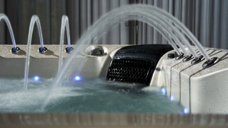 Гидромассажный СПА бассейн Joyee SPA London Гидромассажный СПА бассейн Joyee SPA London